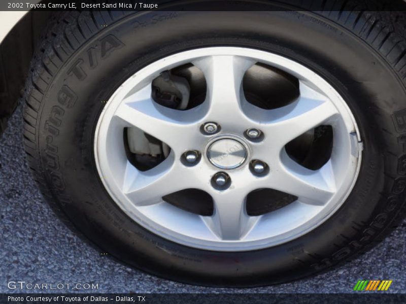 Desert Sand Mica / Taupe 2002 Toyota Camry LE