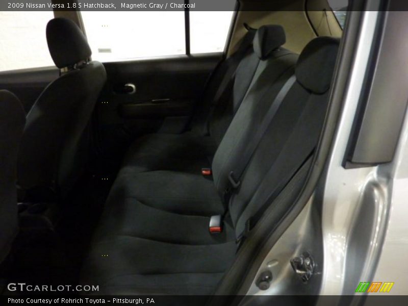 Magnetic Gray / Charcoal 2009 Nissan Versa 1.8 S Hatchback