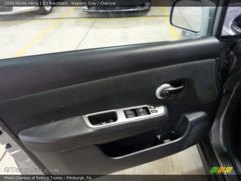 Magnetic Gray / Charcoal 2009 Nissan Versa 1.8 S Hatchback