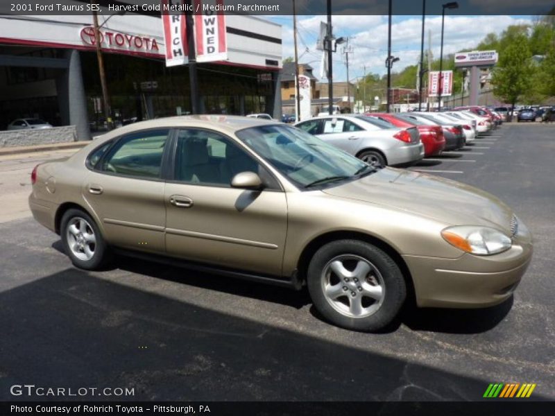 Harvest Gold Metallic / Medium Parchment 2001 Ford Taurus SES