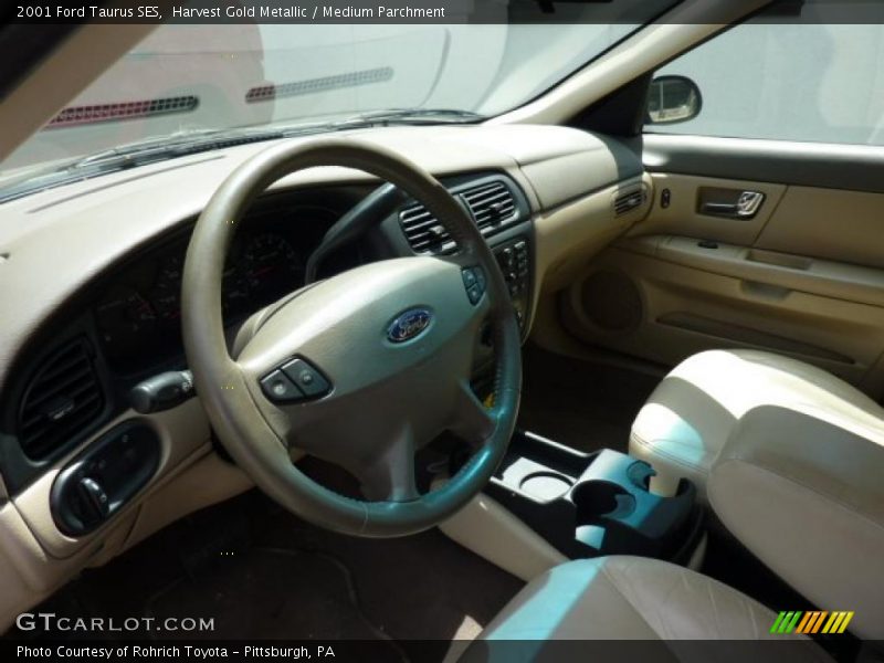 Harvest Gold Metallic / Medium Parchment 2001 Ford Taurus SES