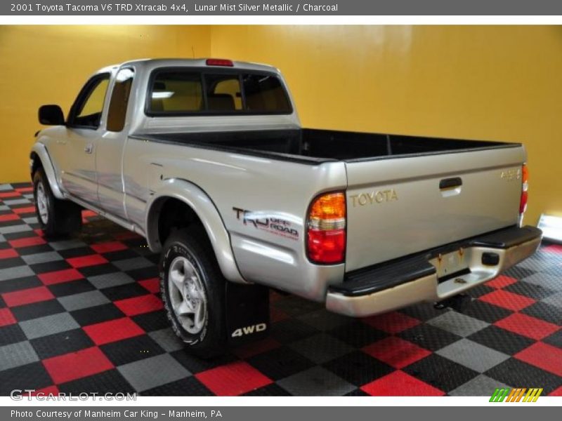 Lunar Mist Silver Metallic / Charcoal 2001 Toyota Tacoma V6 TRD Xtracab 4x4