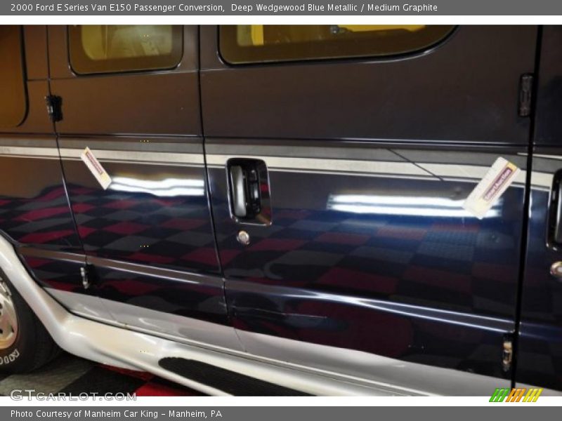 Deep Wedgewood Blue Metallic / Medium Graphite 2000 Ford E Series Van E150 Passenger Conversion