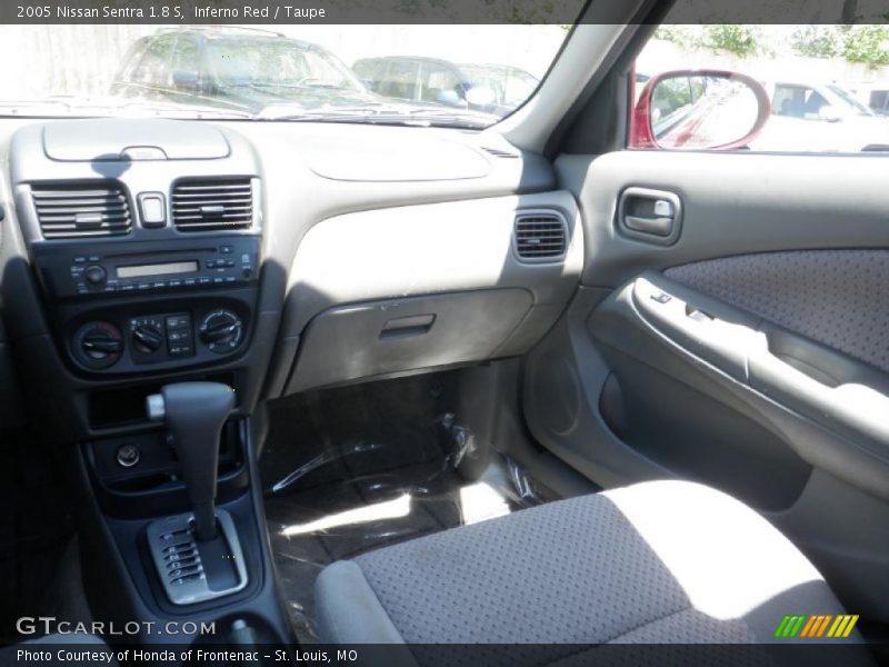 Inferno Red / Taupe 2005 Nissan Sentra 1.8 S