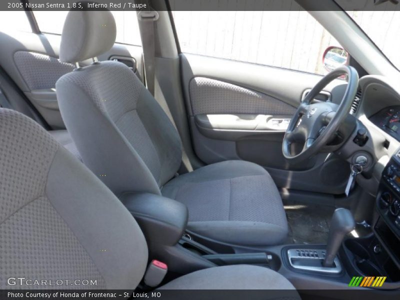 Inferno Red / Taupe 2005 Nissan Sentra 1.8 S
