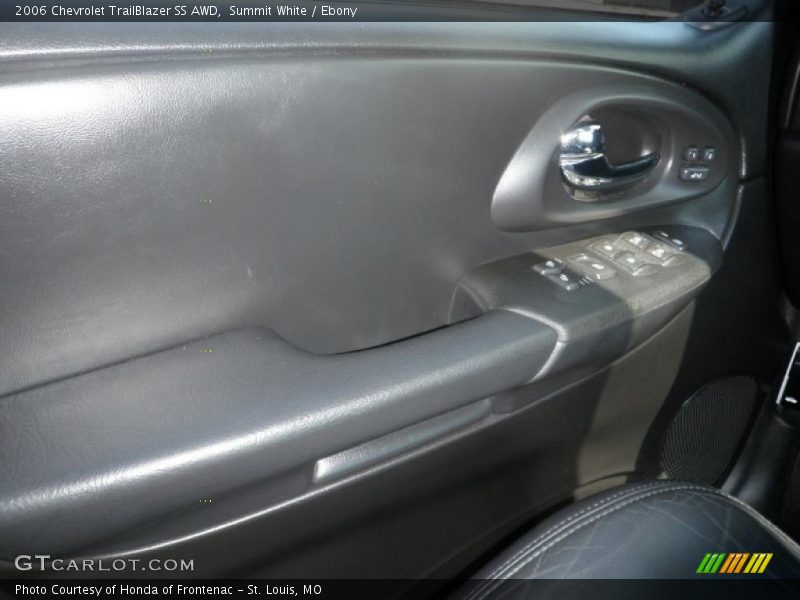Summit White / Ebony 2006 Chevrolet TrailBlazer SS AWD