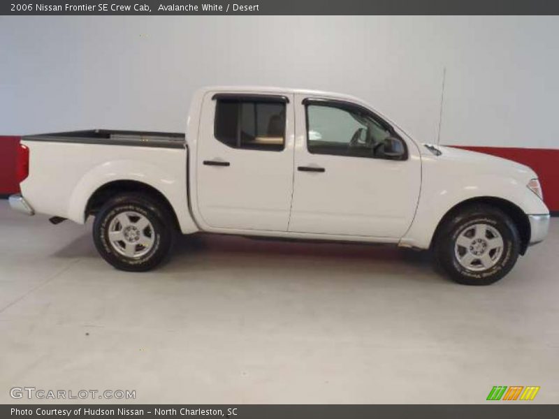 Avalanche White / Desert 2006 Nissan Frontier SE Crew Cab