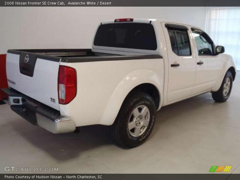 Avalanche White / Desert 2006 Nissan Frontier SE Crew Cab