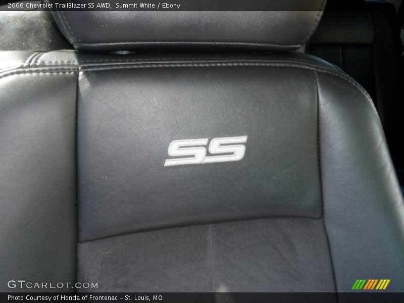 Summit White / Ebony 2006 Chevrolet TrailBlazer SS AWD