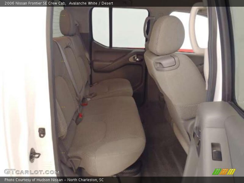 Avalanche White / Desert 2006 Nissan Frontier SE Crew Cab