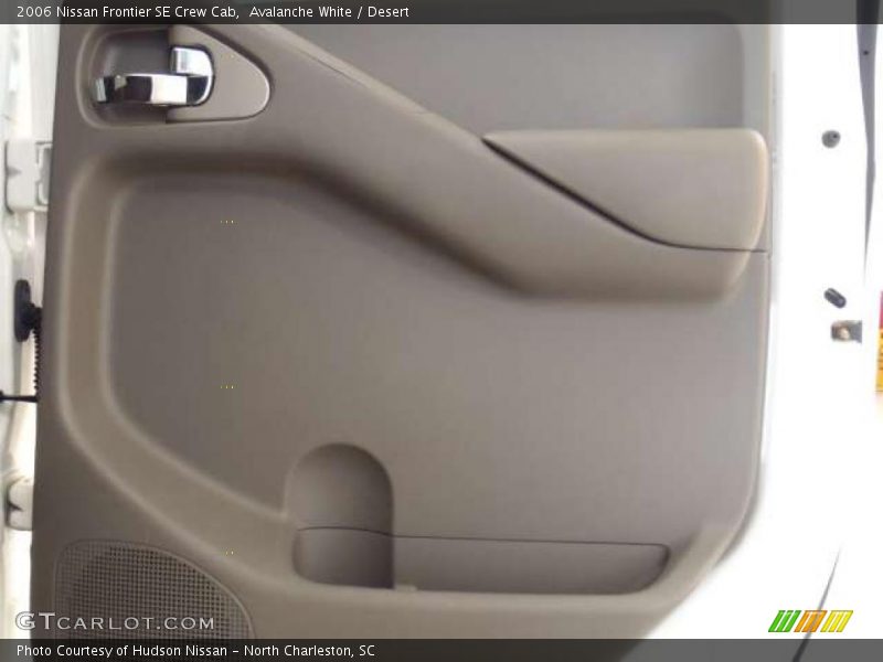 Avalanche White / Desert 2006 Nissan Frontier SE Crew Cab