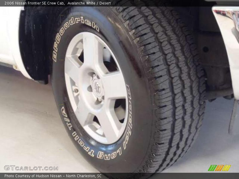Avalanche White / Desert 2006 Nissan Frontier SE Crew Cab