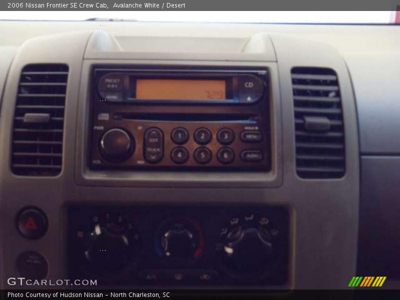Avalanche White / Desert 2006 Nissan Frontier SE Crew Cab