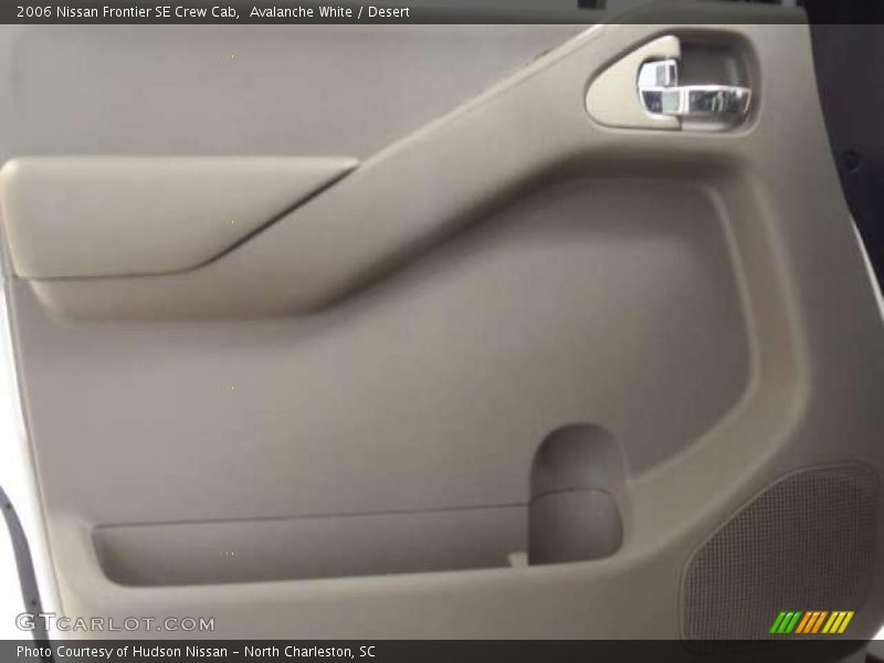 Avalanche White / Desert 2006 Nissan Frontier SE Crew Cab