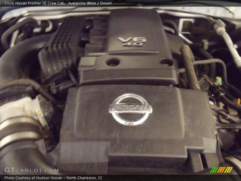 Avalanche White / Desert 2006 Nissan Frontier SE Crew Cab
