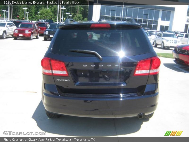 Blackberry Pearl / Black 2011 Dodge Journey Express