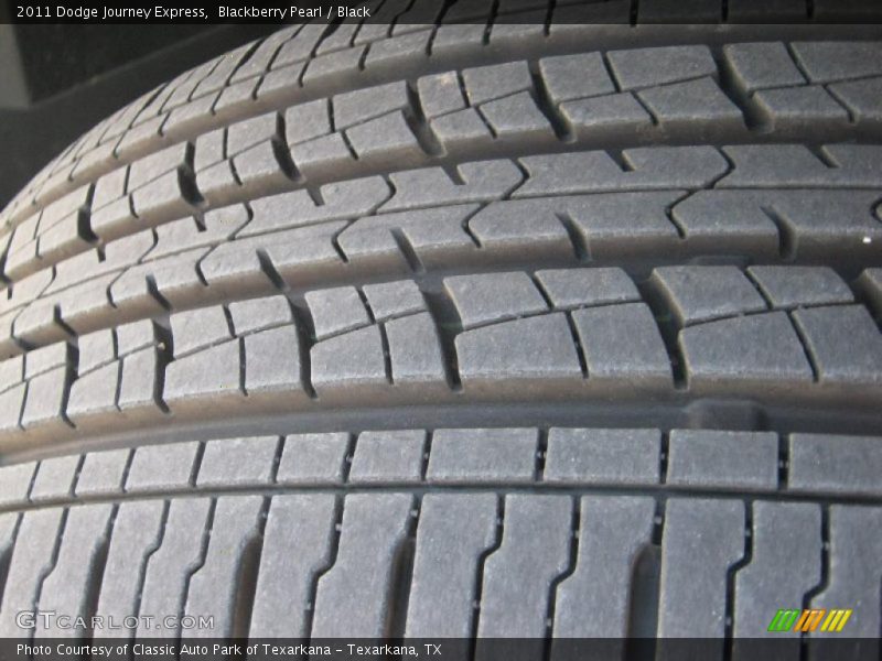 Blackberry Pearl / Black 2011 Dodge Journey Express