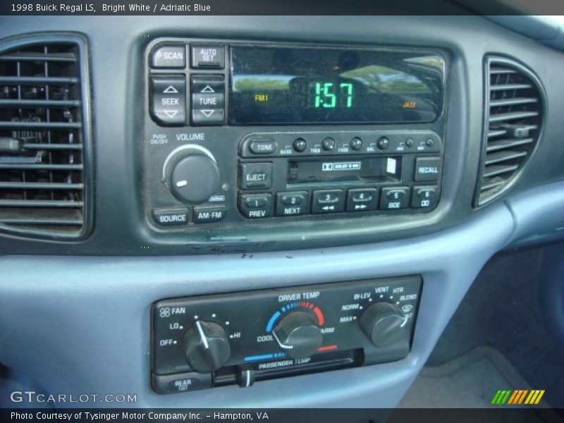 Bright White / Adriatic Blue 1998 Buick Regal LS