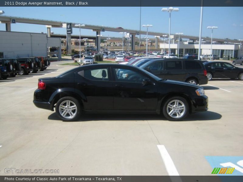 Black / Black 2011 Dodge Avenger Mainstreet