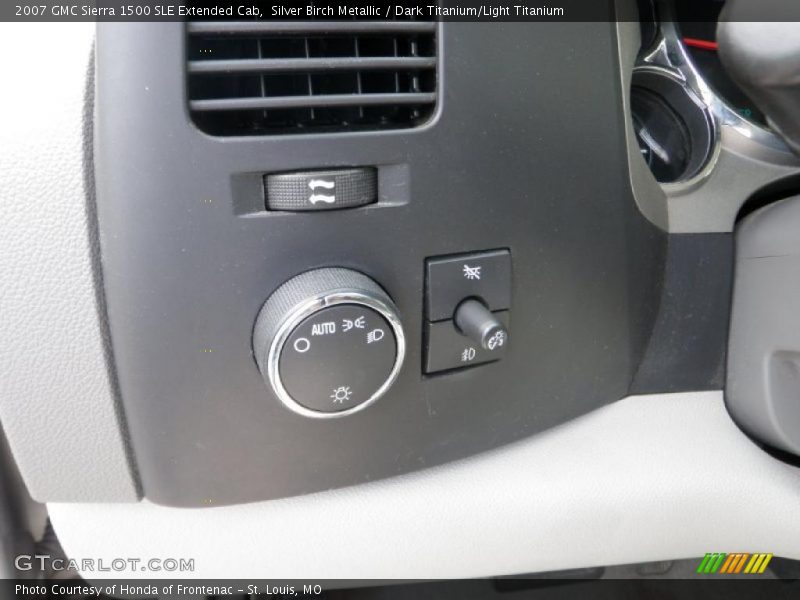 Silver Birch Metallic / Dark Titanium/Light Titanium 2007 GMC Sierra 1500 SLE Extended Cab