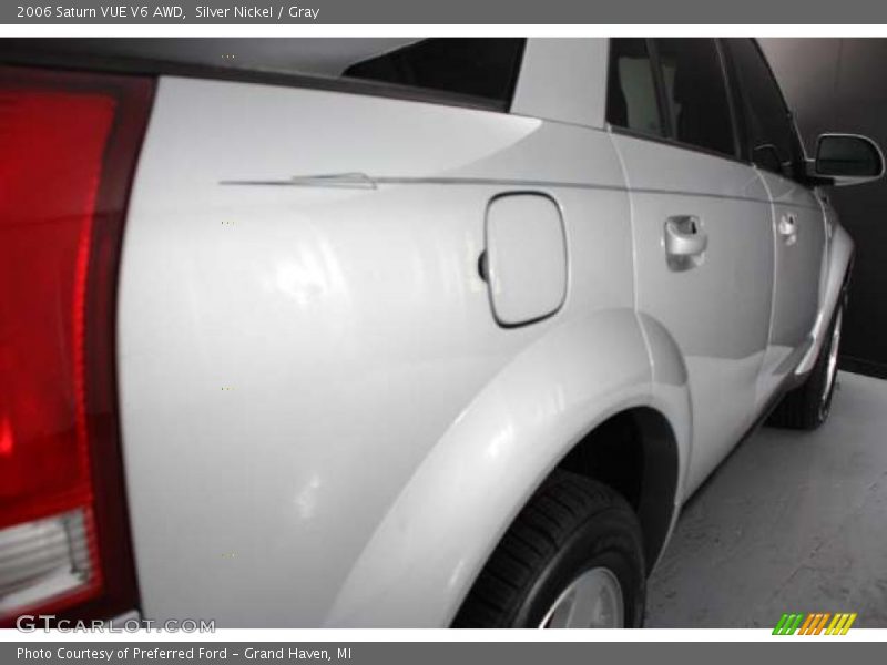 Silver Nickel / Gray 2006 Saturn VUE V6 AWD