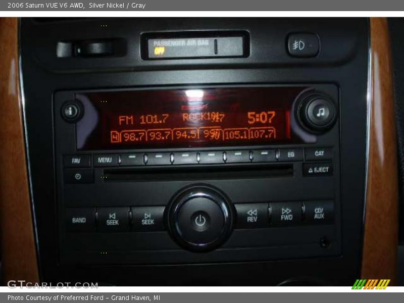 Silver Nickel / Gray 2006 Saturn VUE V6 AWD