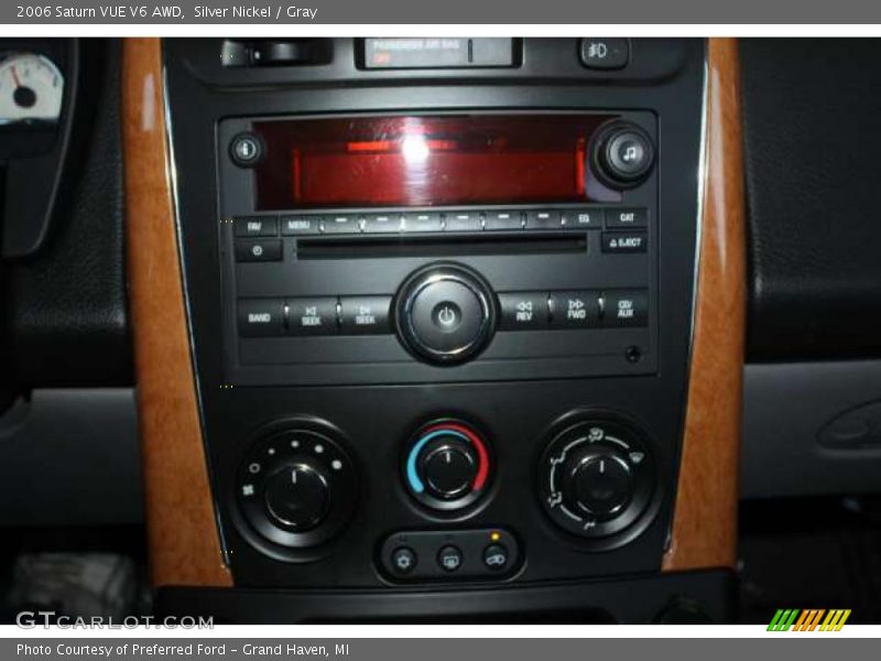 Silver Nickel / Gray 2006 Saturn VUE V6 AWD