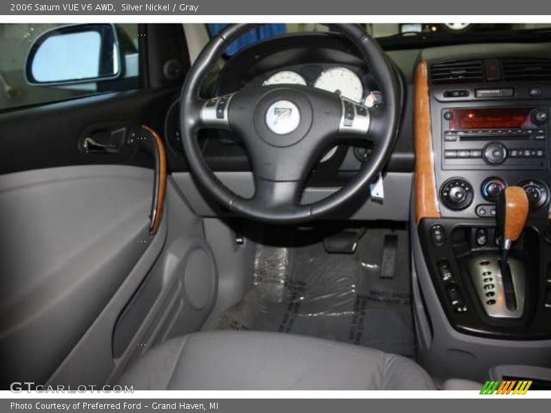 Silver Nickel / Gray 2006 Saturn VUE V6 AWD