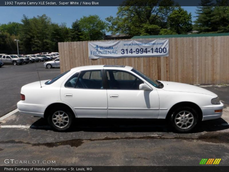 Super White / Navy Blue 1992 Toyota Camry XLE Sedan