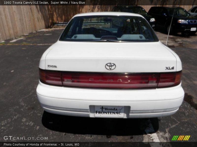 Super White / Navy Blue 1992 Toyota Camry XLE Sedan