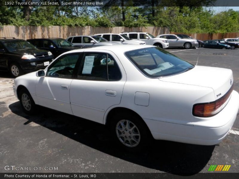 Super White / Navy Blue 1992 Toyota Camry XLE Sedan