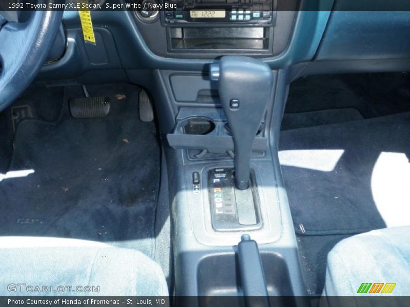 Super White / Navy Blue 1992 Toyota Camry XLE Sedan