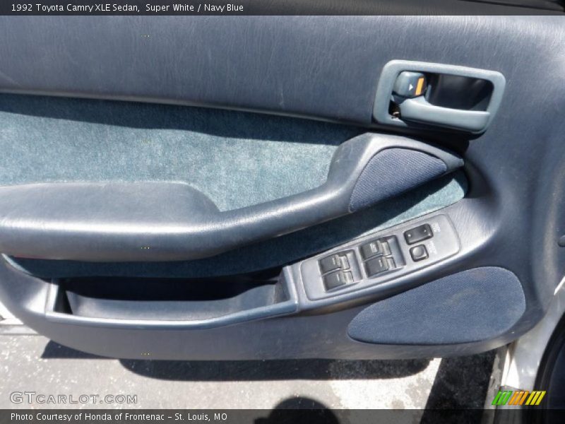 Super White / Navy Blue 1992 Toyota Camry XLE Sedan