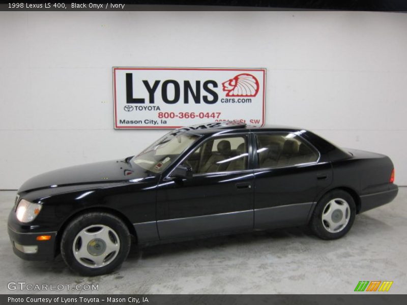 Black Onyx / Ivory 1998 Lexus LS 400