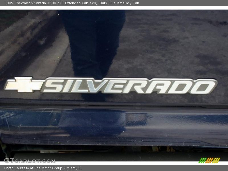 Dark Blue Metallic / Tan 2005 Chevrolet Silverado 1500 Z71 Extended Cab 4x4
