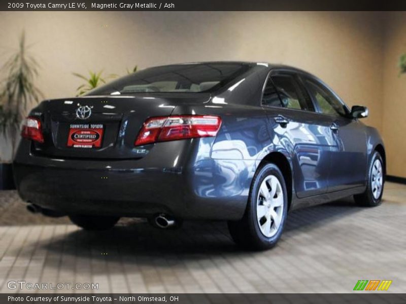 Magnetic Gray Metallic / Ash 2009 Toyota Camry LE V6