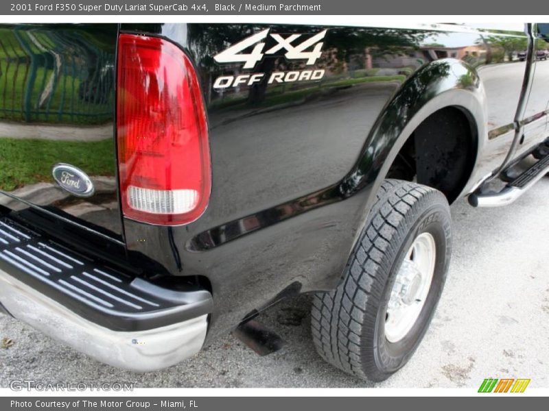 Black / Medium Parchment 2001 Ford F350 Super Duty Lariat SuperCab 4x4