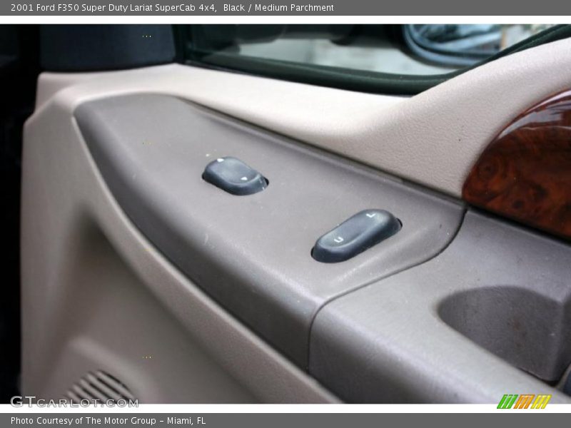 Black / Medium Parchment 2001 Ford F350 Super Duty Lariat SuperCab 4x4