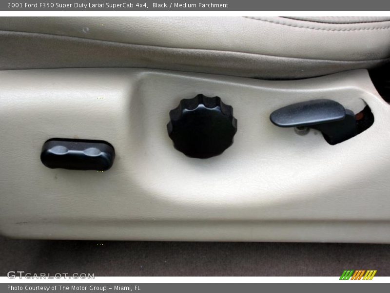 Black / Medium Parchment 2001 Ford F350 Super Duty Lariat SuperCab 4x4