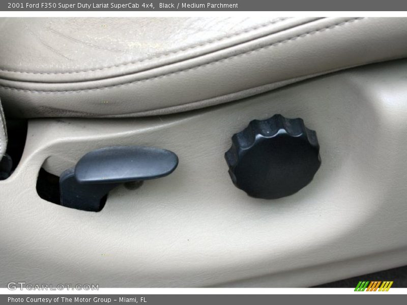 Black / Medium Parchment 2001 Ford F350 Super Duty Lariat SuperCab 4x4