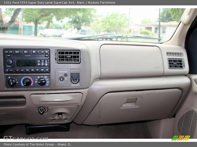 Black / Medium Parchment 2001 Ford F350 Super Duty Lariat SuperCab 4x4