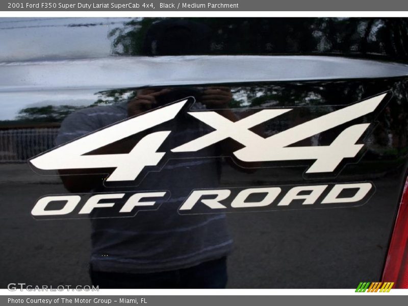 Black / Medium Parchment 2001 Ford F350 Super Duty Lariat SuperCab 4x4