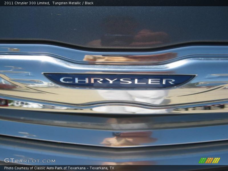 Tungsten Metallic / Black 2011 Chrysler 300 Limited