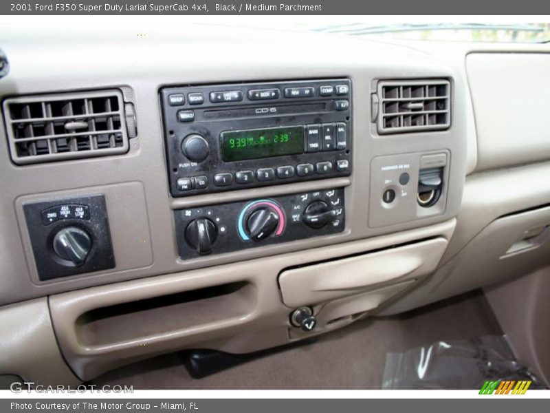 Black / Medium Parchment 2001 Ford F350 Super Duty Lariat SuperCab 4x4