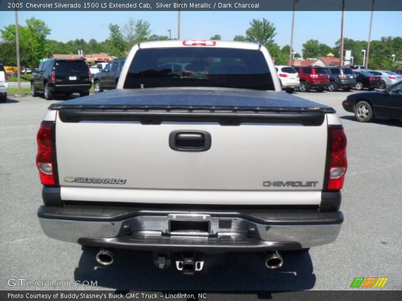 Silver Birch Metallic / Dark Charcoal 2005 Chevrolet Silverado 1500 LS Extended Cab