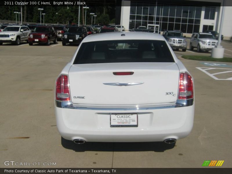 Bright White / Black 2011 Chrysler 300 C Hemi