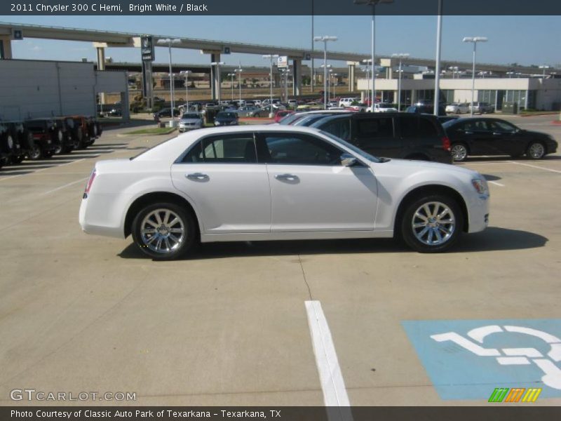 Bright White / Black 2011 Chrysler 300 C Hemi