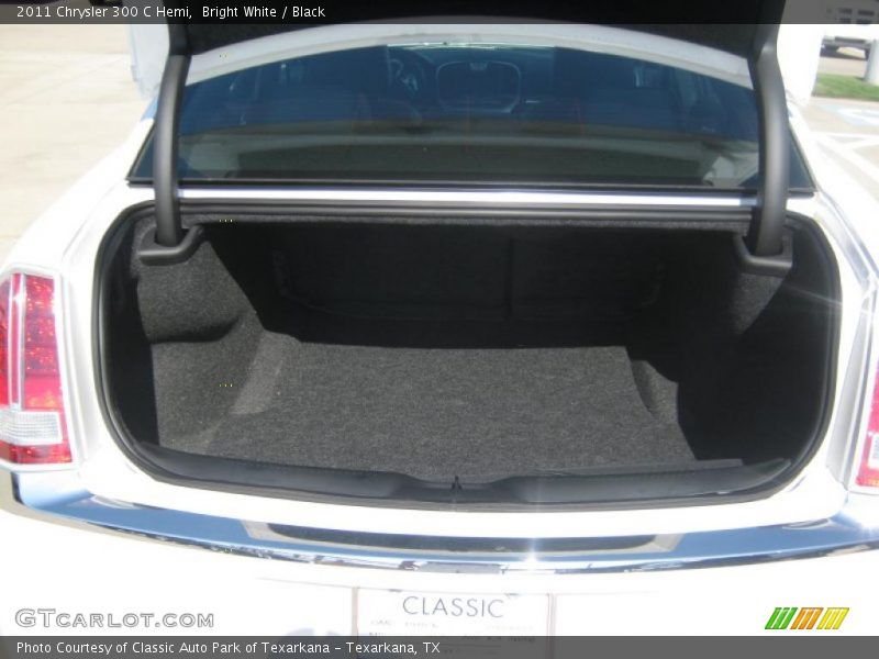 Bright White / Black 2011 Chrysler 300 C Hemi
