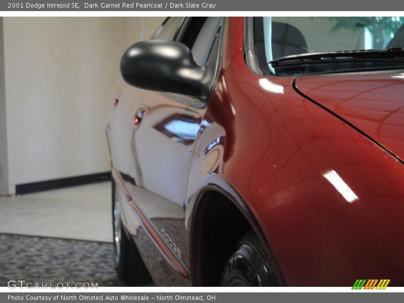 Dark Garnet Red Pearlcoat / Dark Slate Gray 2001 Dodge Intrepid SE
