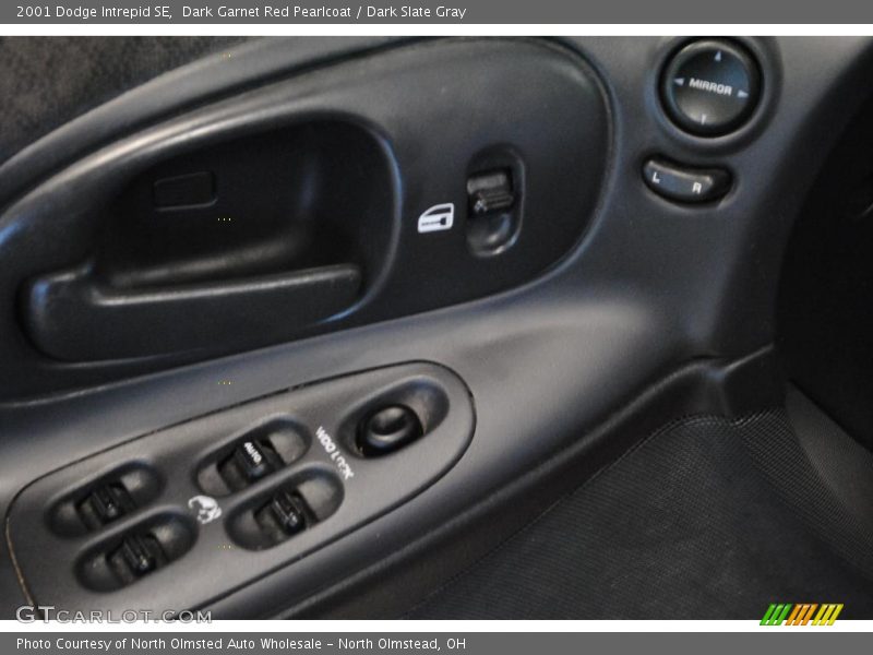 Dark Garnet Red Pearlcoat / Dark Slate Gray 2001 Dodge Intrepid SE